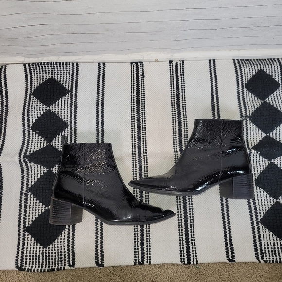 Everlane The Boss Boot Pointed Toe Block Heel in Patent Black Leather, sz 7.5 - Picture 11 of 16